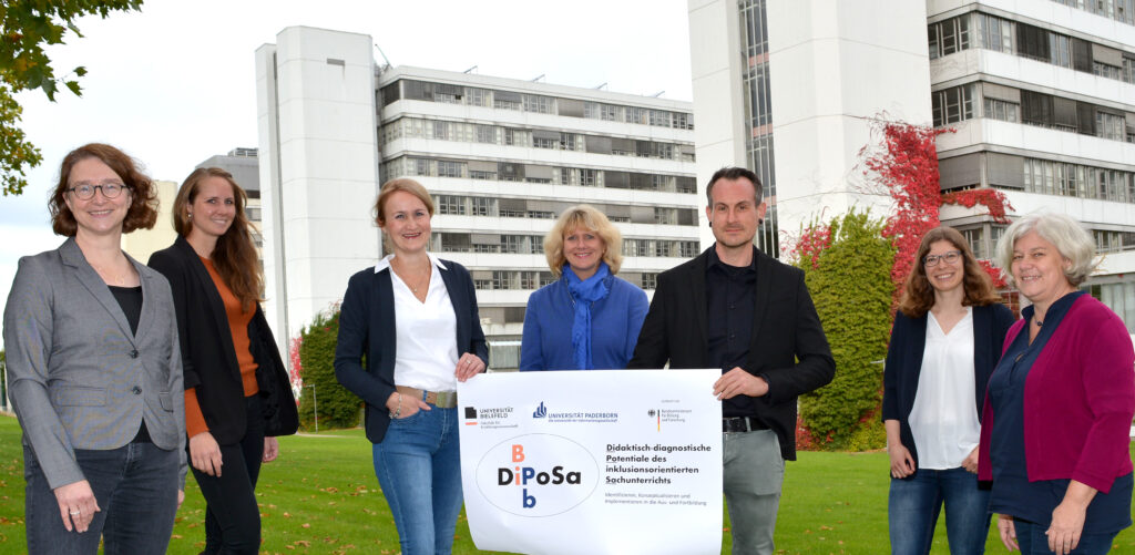 Prof. Dr. Brigitte Kottmann, Dr. Anne Reh, Prof. Dr. Eva Blumberg, Prof. Dr. Susanne Miller, Dr. René Schroeder, Dr. Katja Franzen und Marianne Zimmer (v.l.) reuen sich über die Förderung durch das Bundesforschungsministerium.