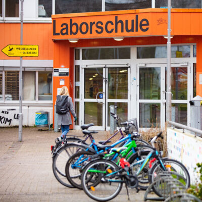 Eingang zur Bielefelder Laborschule